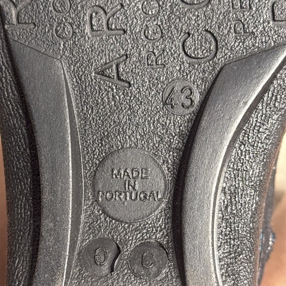 Arcopedico Stylish Black and Silver Women's Ankle Boots EUC - Picture 7 of 9